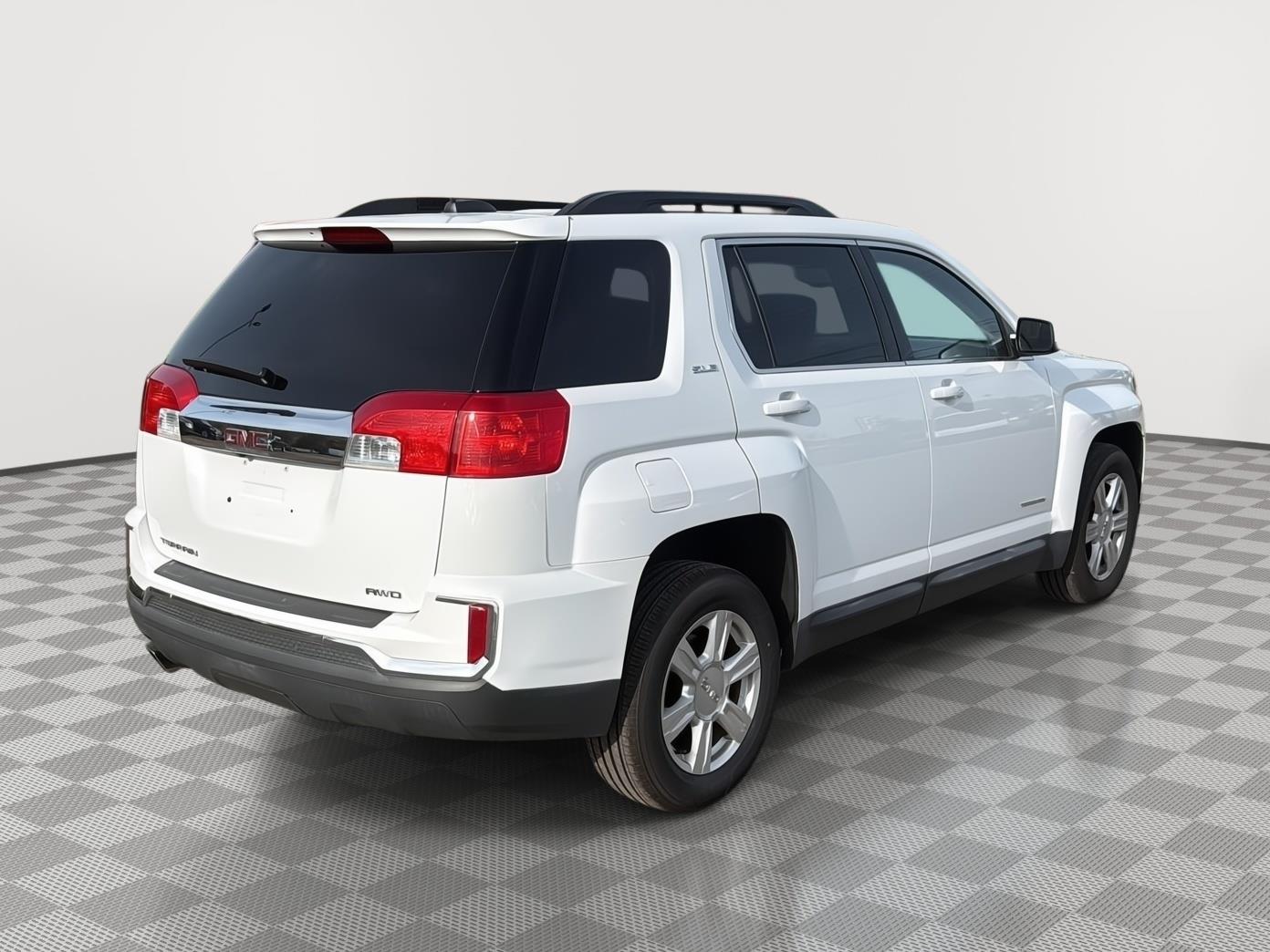 2016 GMC Terrain photo 5 of 25