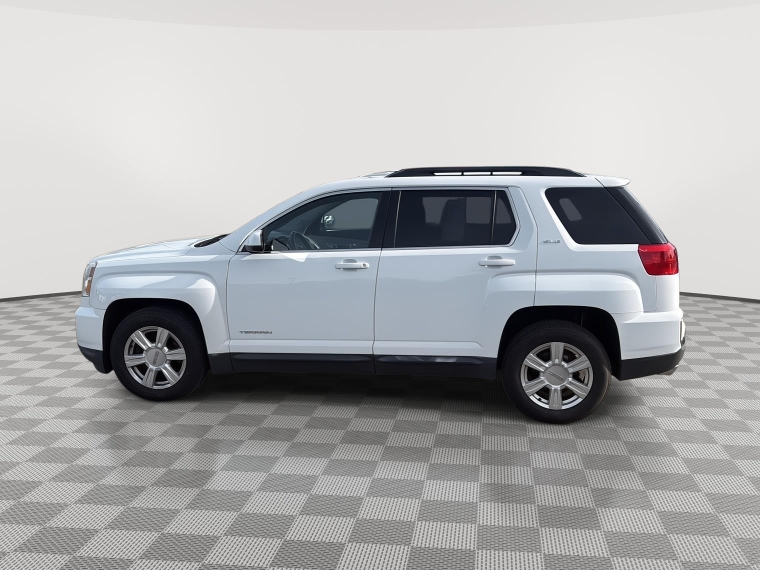 2016 GMC Terrain photo 8 of 25