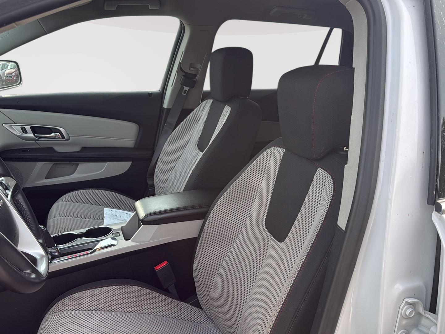 2016 GMC Terrain photo 18 of 25