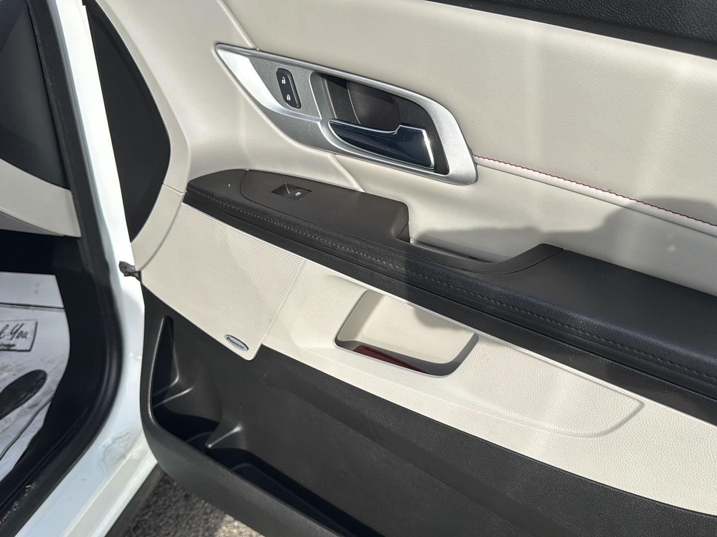 2016 GMC Terrain photo 24 of 25