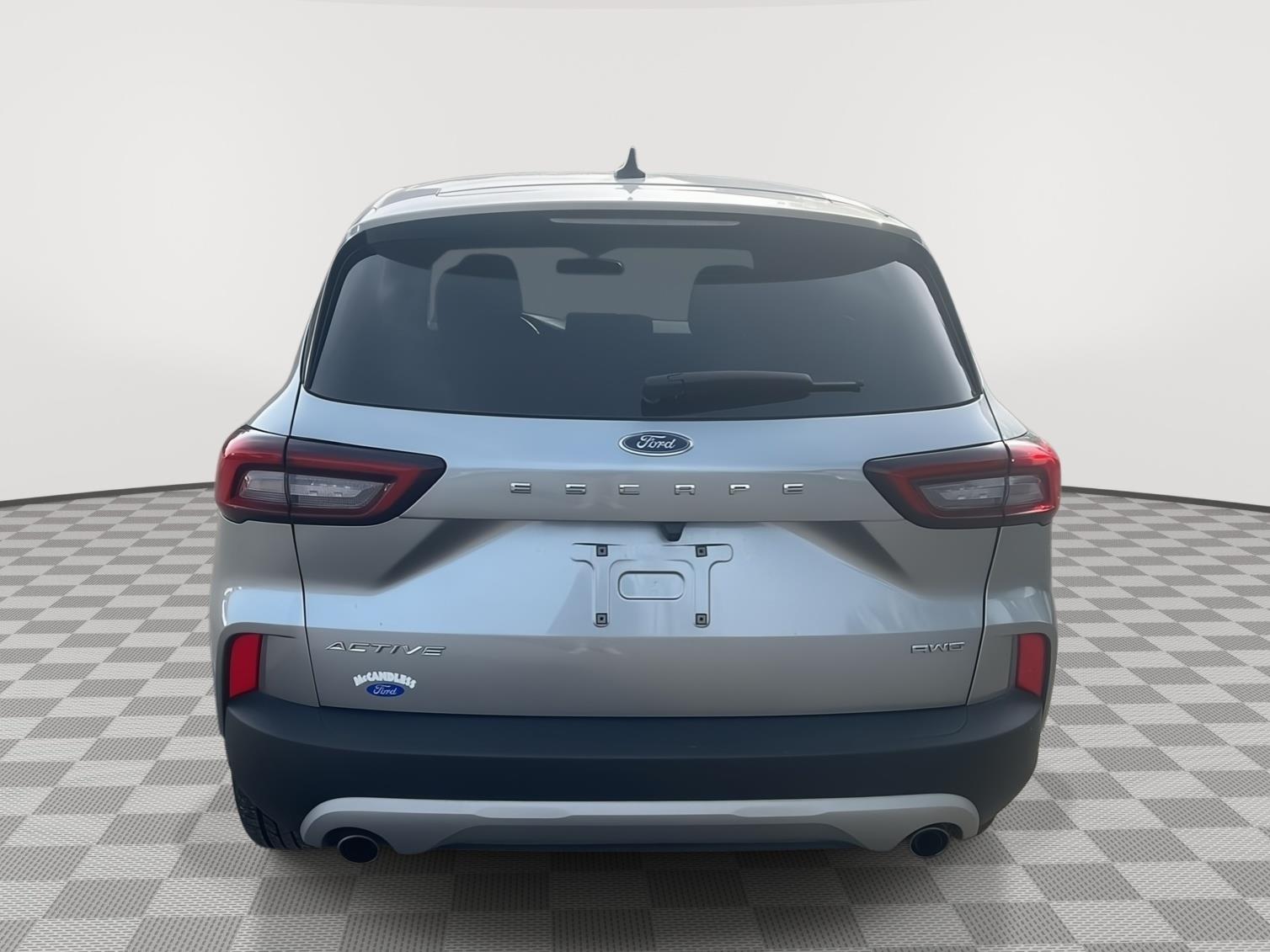 2023 Ford Escape photo 4 of 26