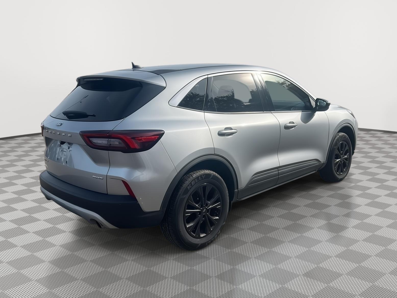 2023 Ford Escape photo 5 of 26