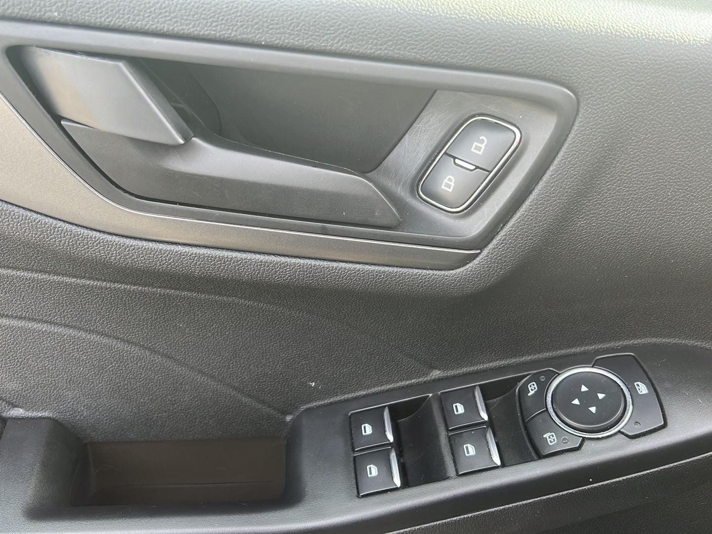 2023 Ford Escape photo 10 of 26