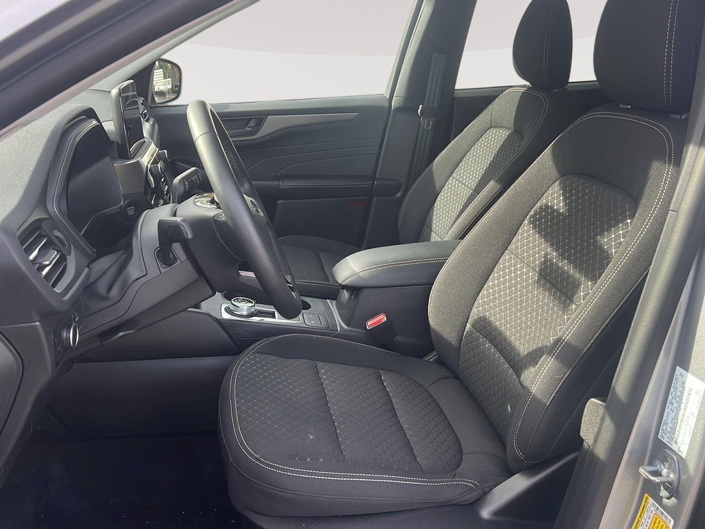 2023 Ford Escape photo 13 of 26