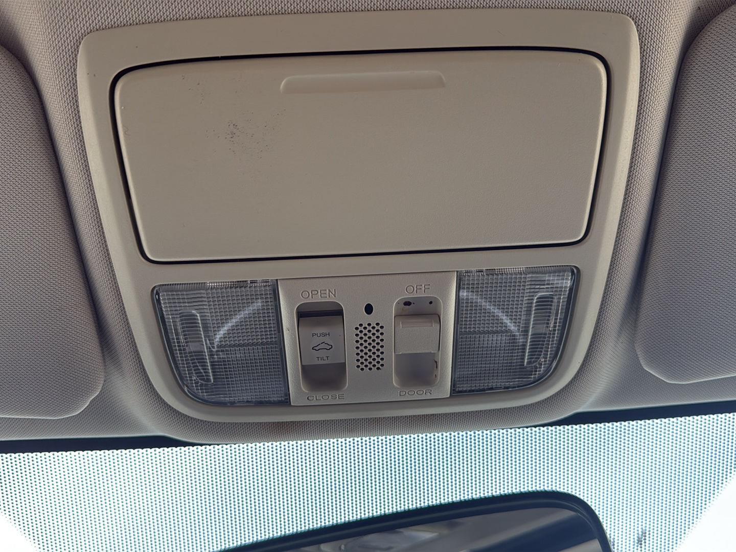 2016 Honda CR-V photo 17 of 25