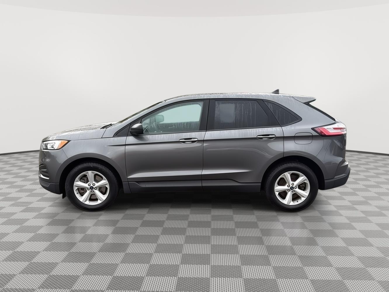 2021 Ford Edge photo 8 of 25