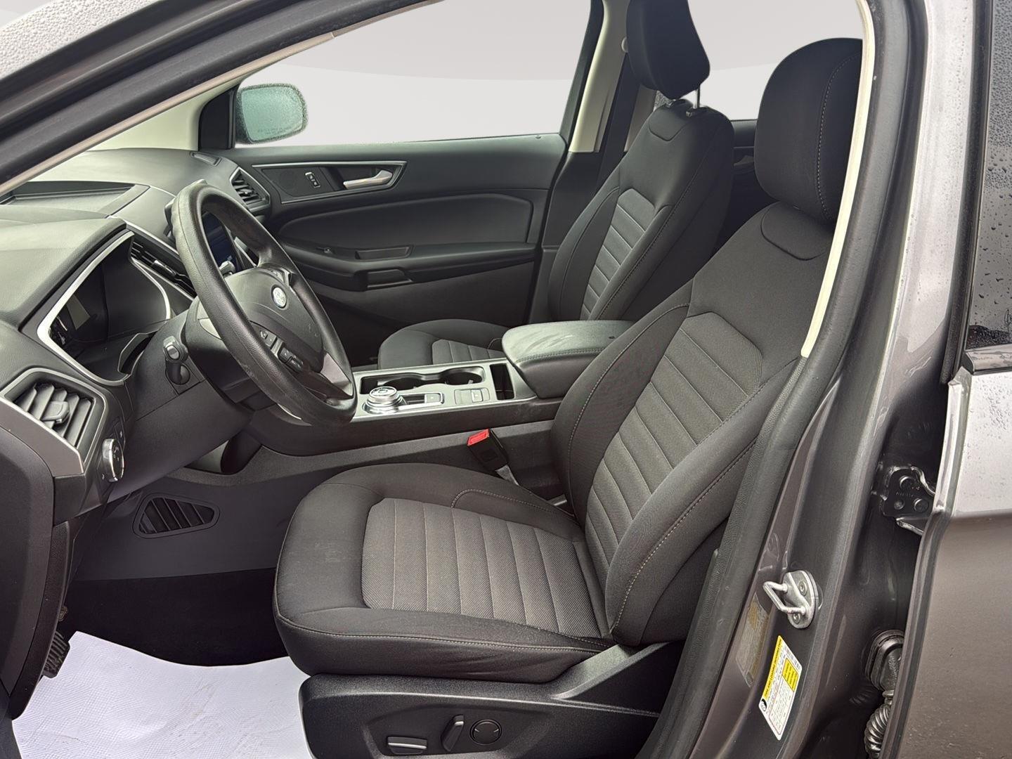 2021 Ford Edge photo 13 of 25