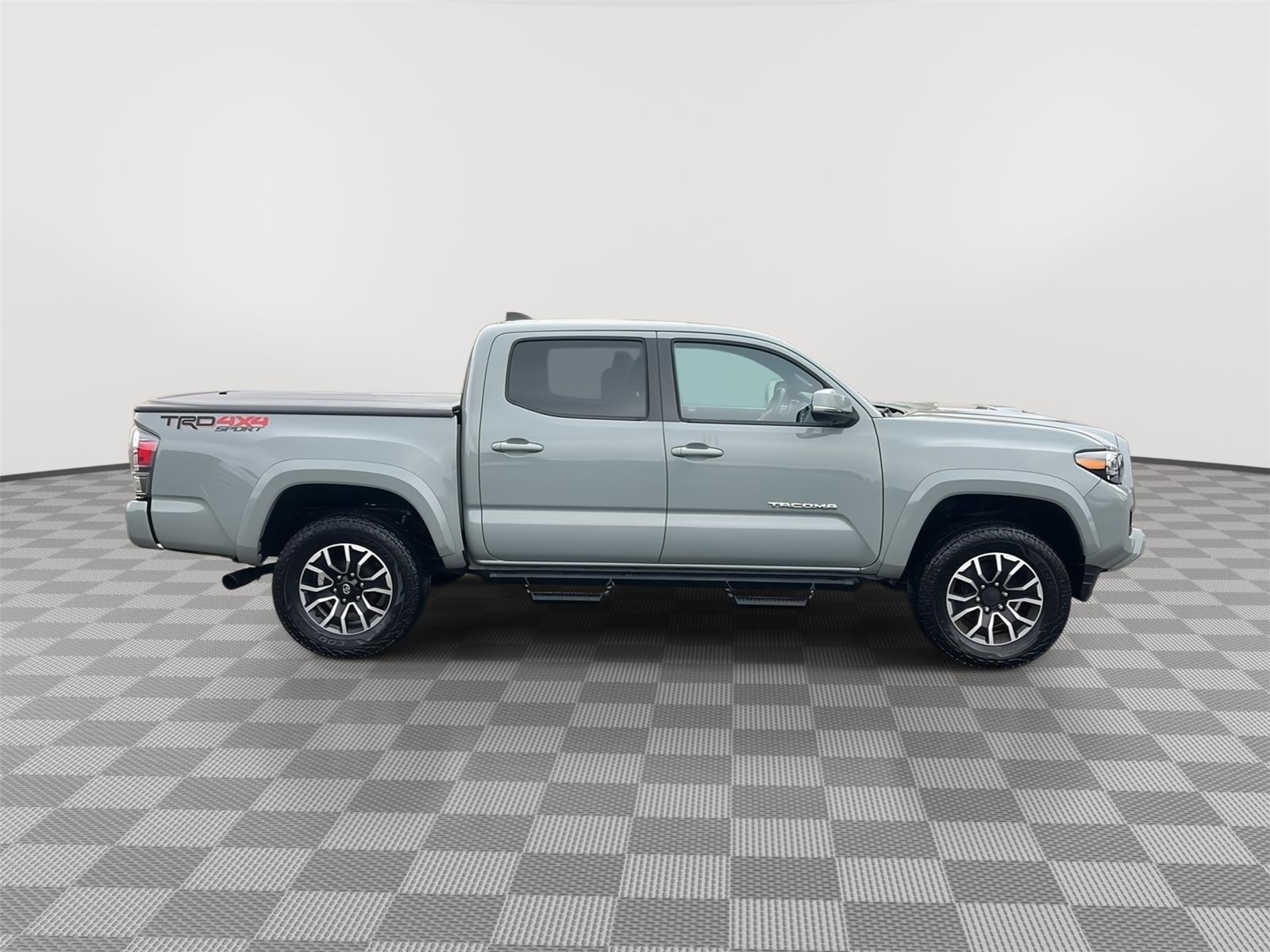 2022 Toyota Tacoma photo 4 of 25