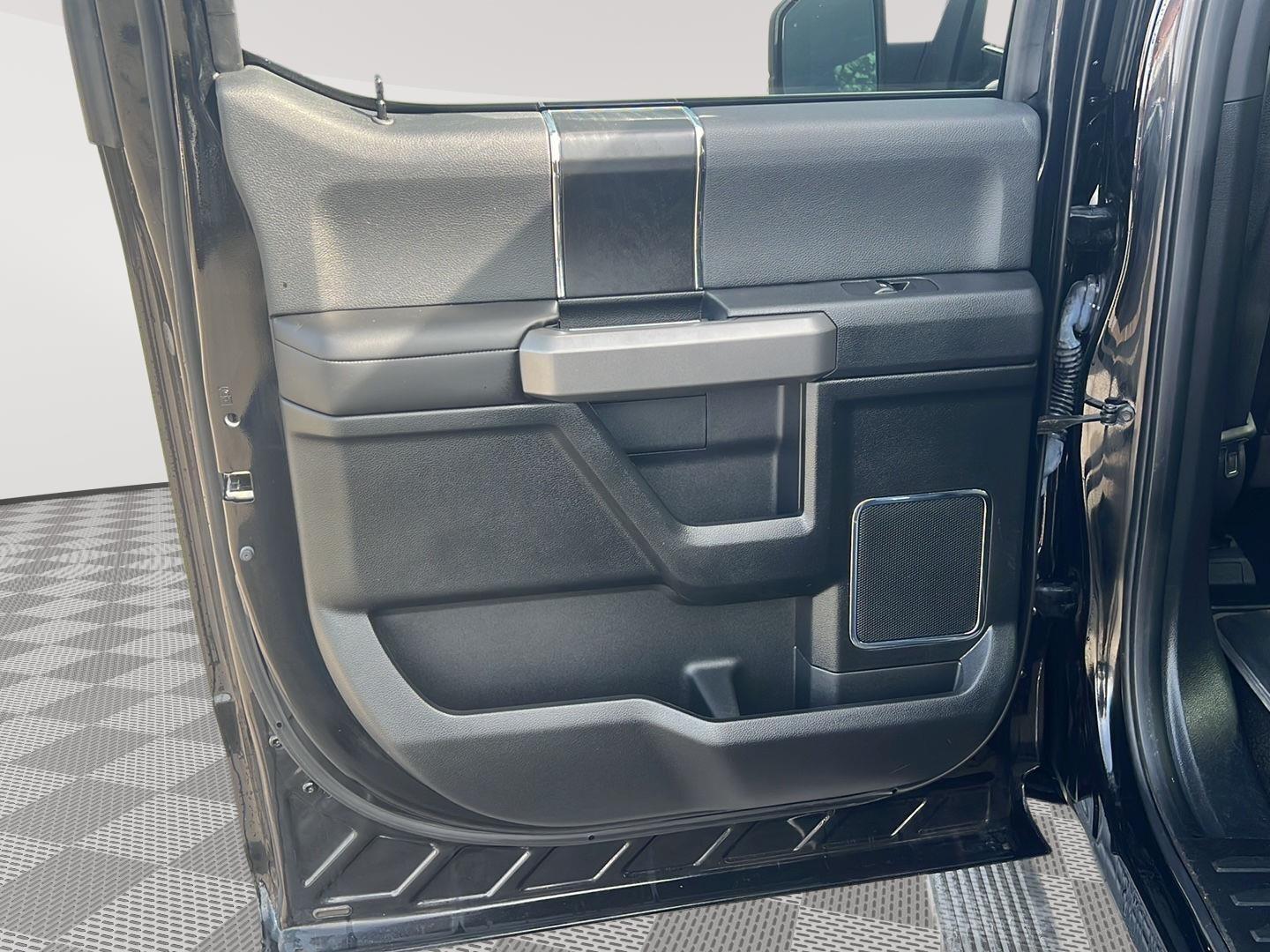 2018 Ford F-150 photo 15 of 25