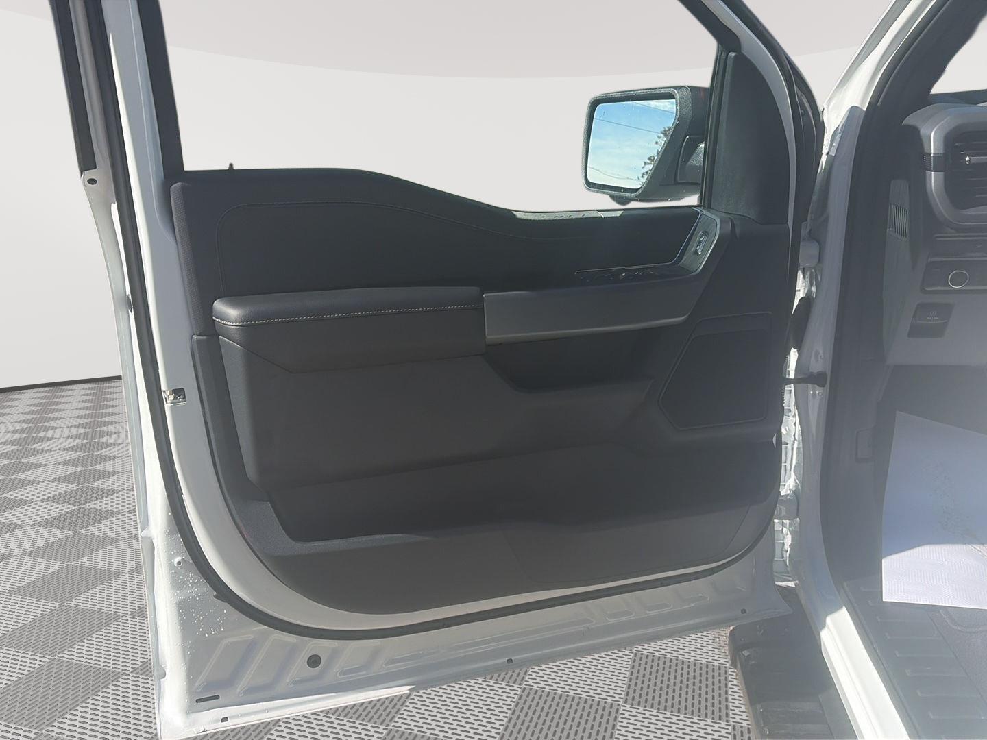 2026 Ford F-150 photo 10 of 38