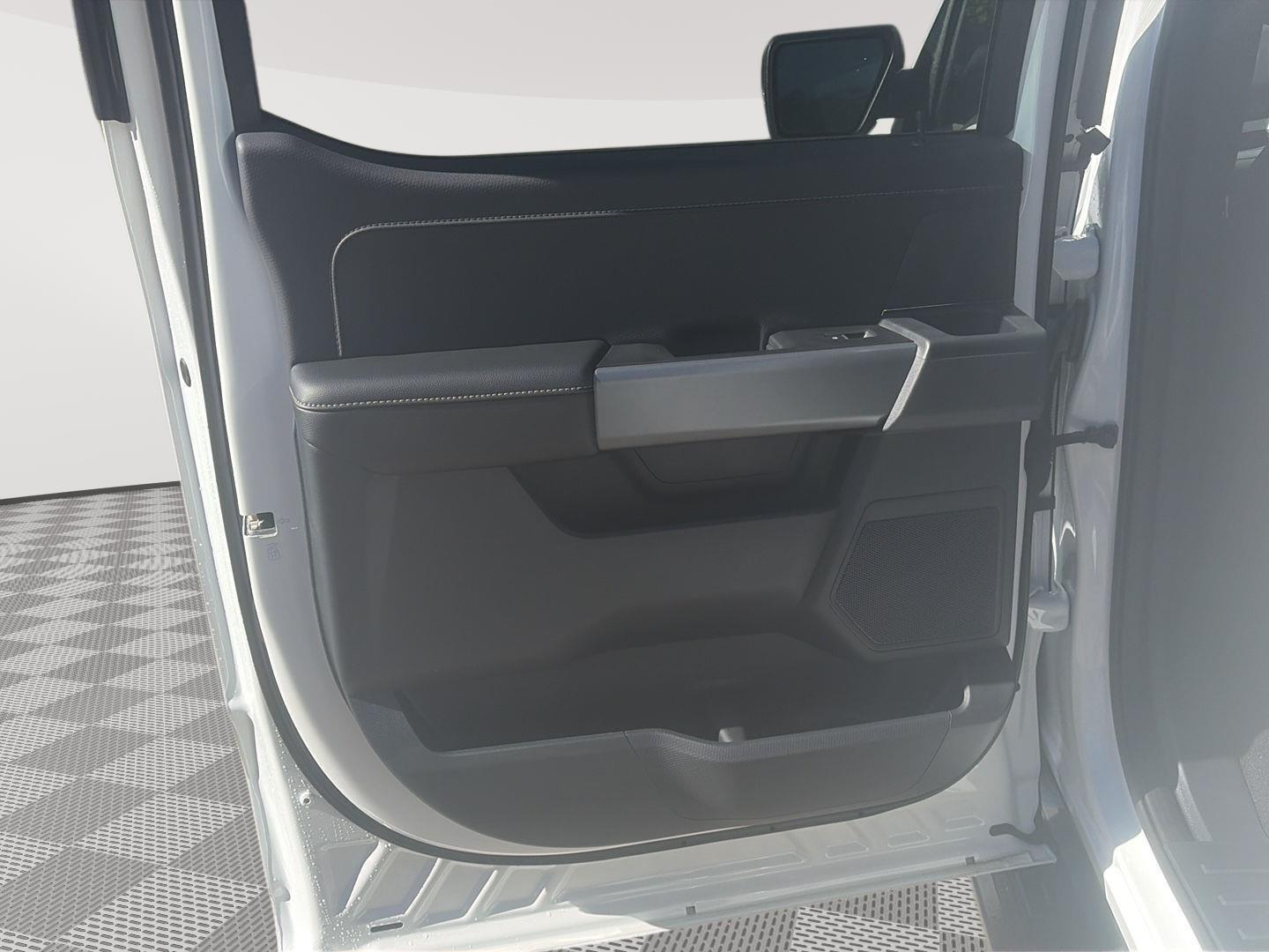 2026 Ford F-150 photo 12 of 38