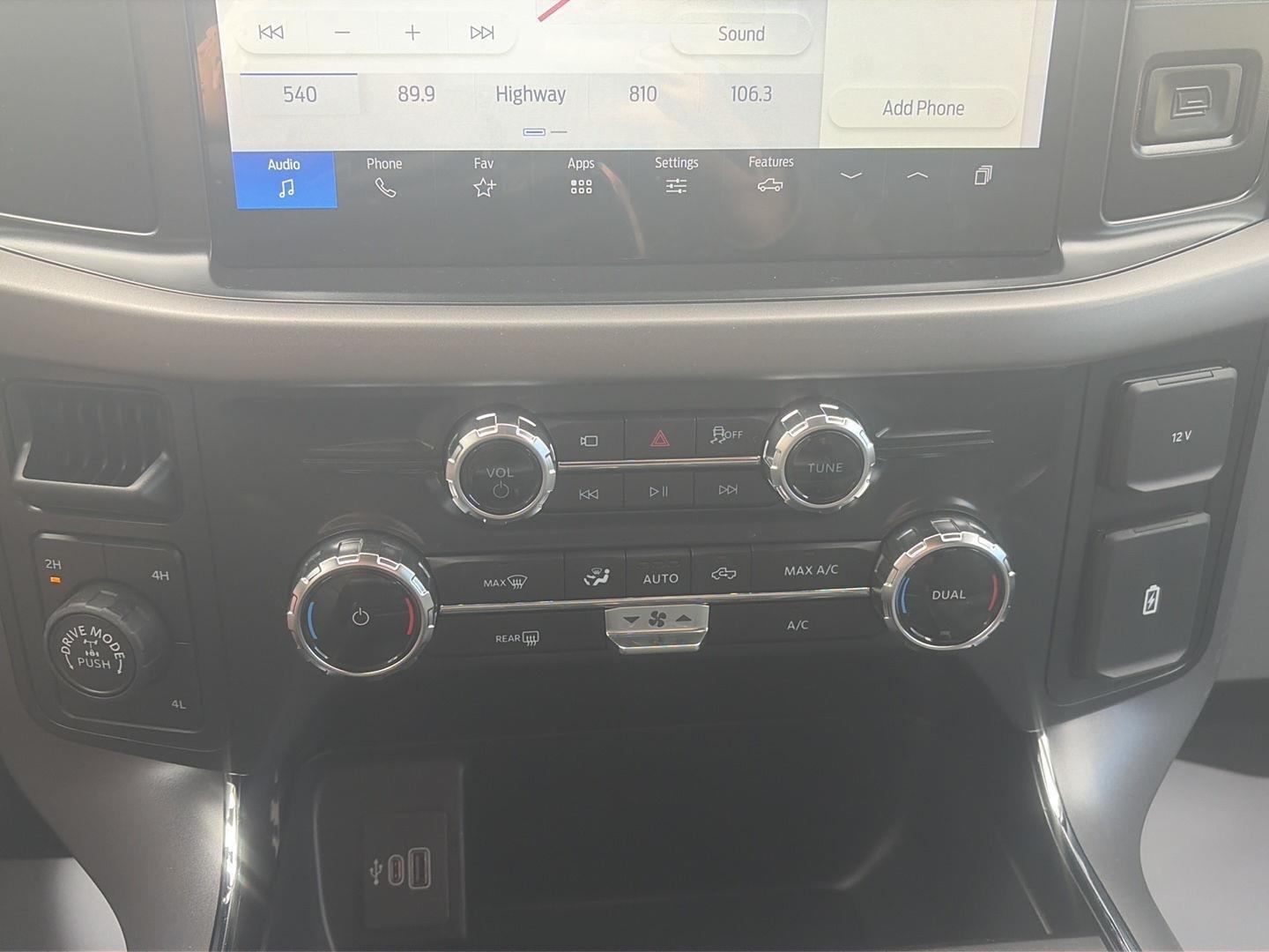 2026 Ford F-150 photo 25 of 33