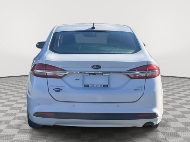 2017 Ford Fusion photo 4 of 25