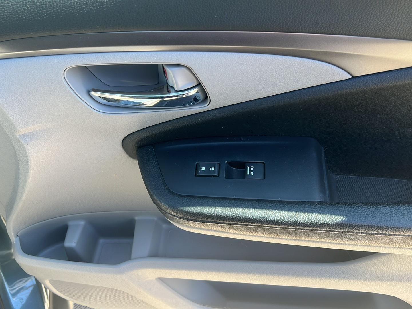 2018 Honda Pilot photo 25 of 26