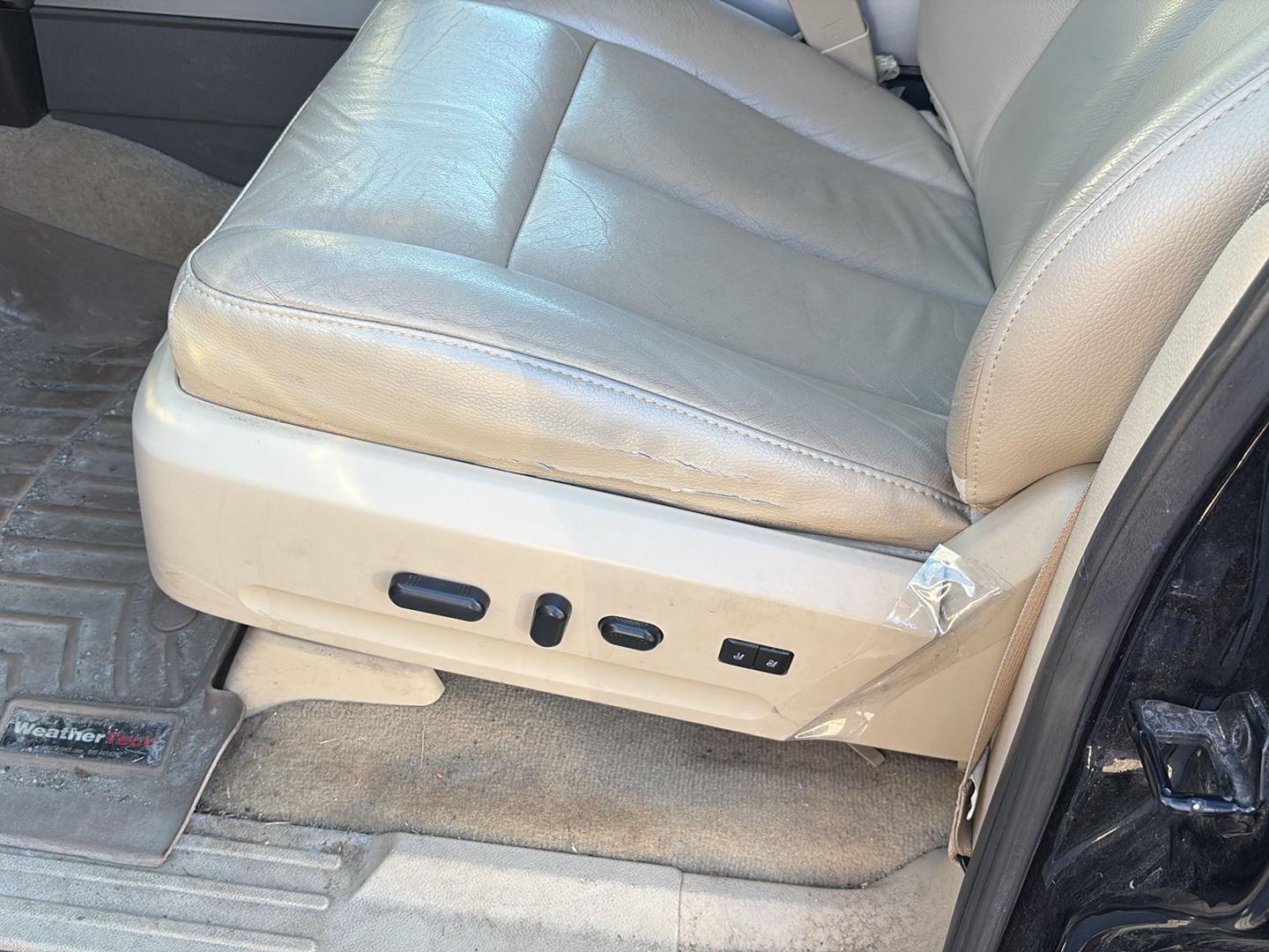 2014 Ford Expedition photo 13 of 25