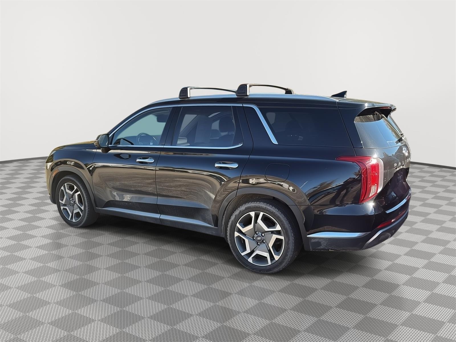 2023 Hyundai Palisade photo 3 of 9