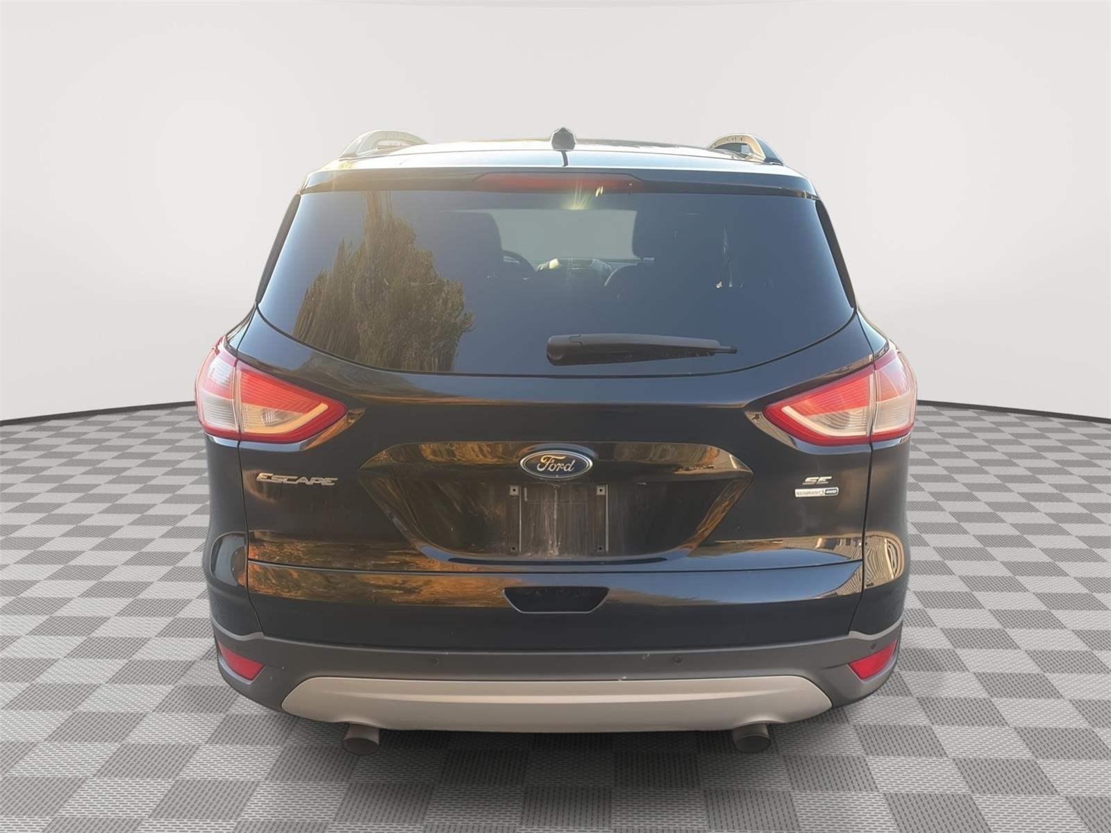 2016 Ford Escape photo 6 of 25