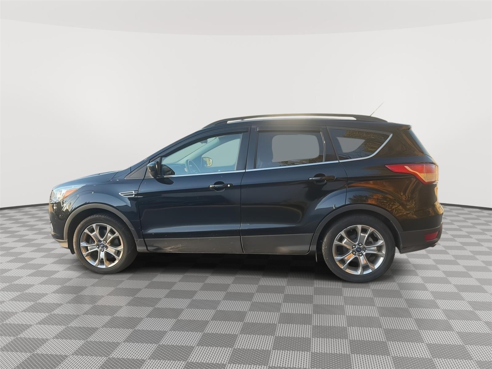 2016 Ford Escape photo 8 of 25