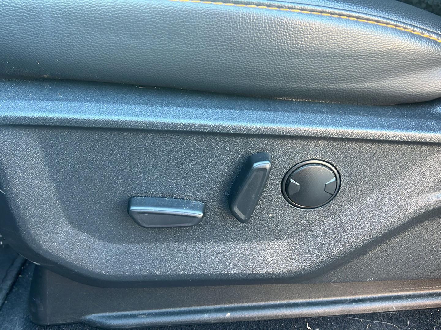 2025 Ford F-150 photo 17 of 27