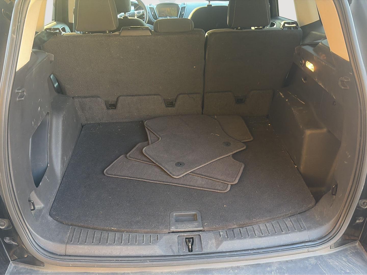 2016 Ford Escape photo 13 of 25