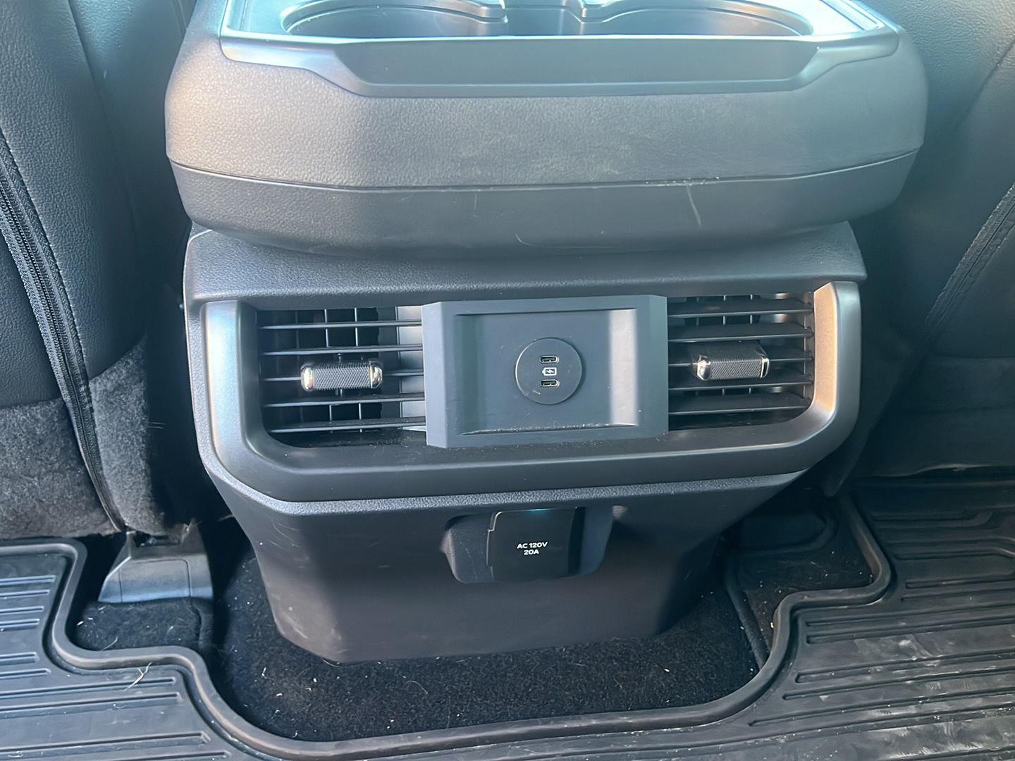 2025 Ford F-150 photo 25 of 27