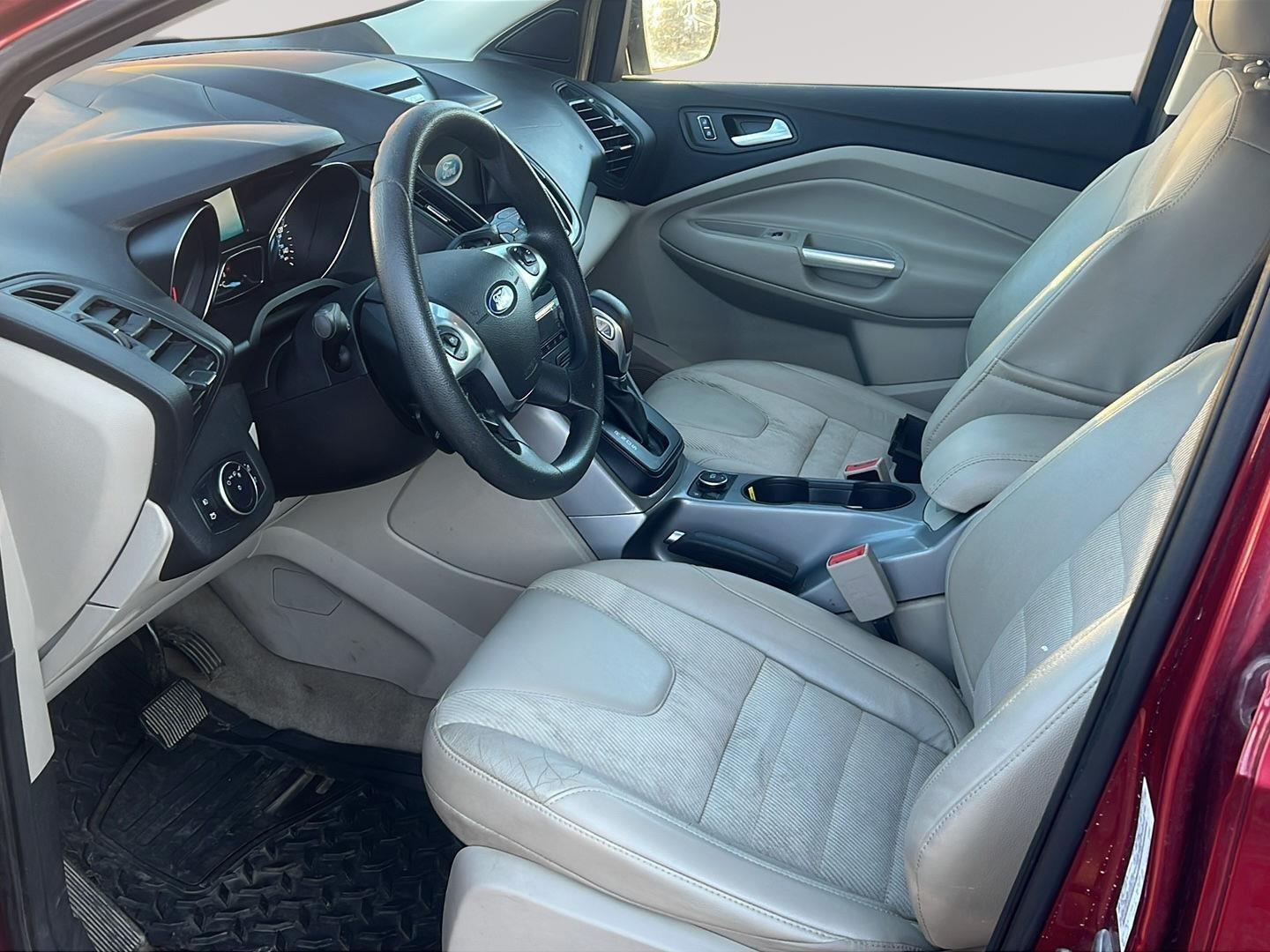 2016 Ford Escape photo 11 of 26