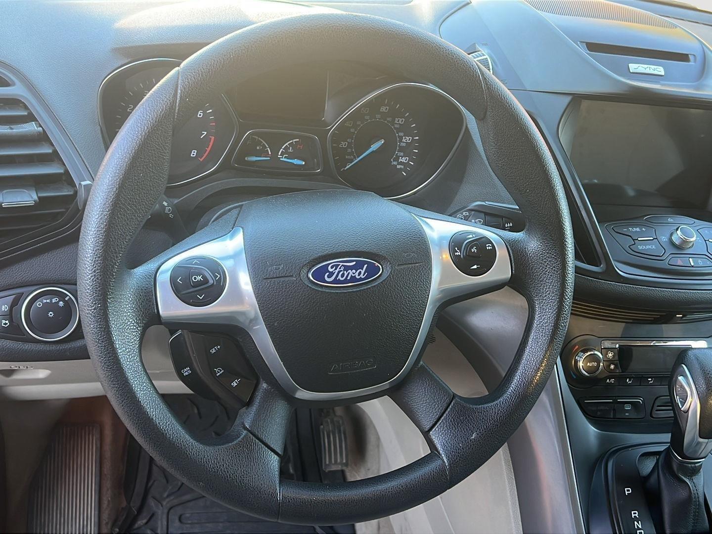 2016 Ford Escape photo 12 of 26