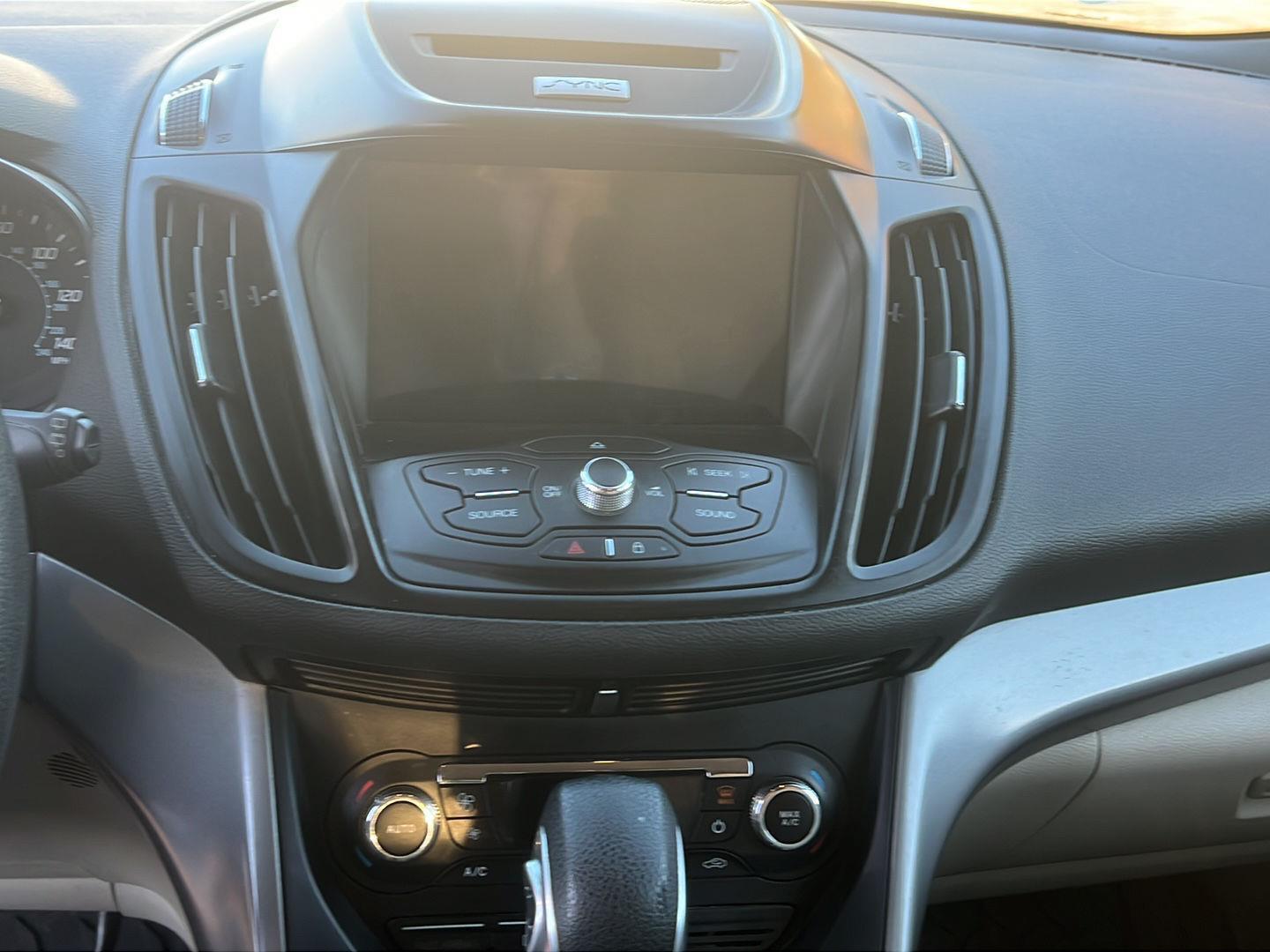 2016 Ford Escape photo 13 of 26
