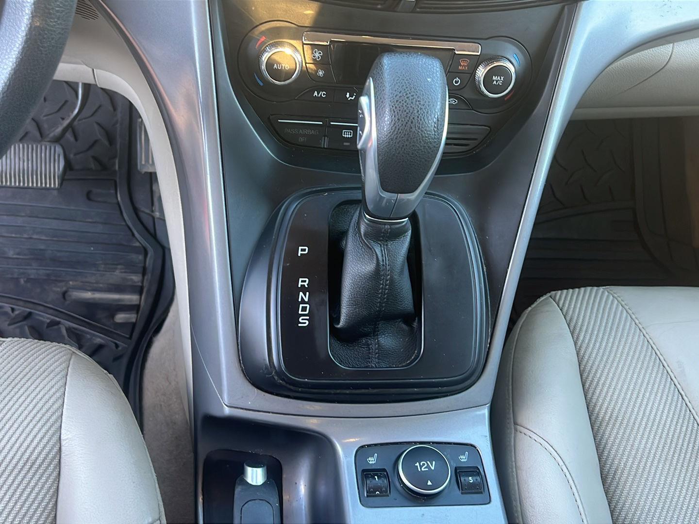 2016 Ford Escape photo 14 of 26