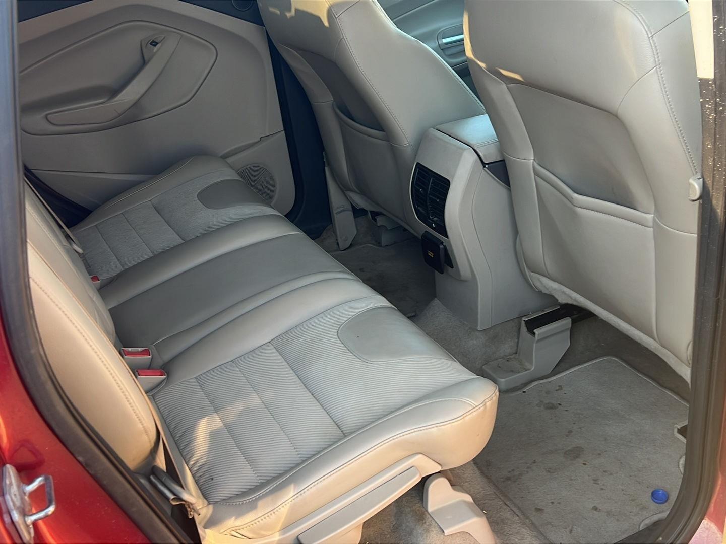 2016 Ford Escape photo 21 of 26