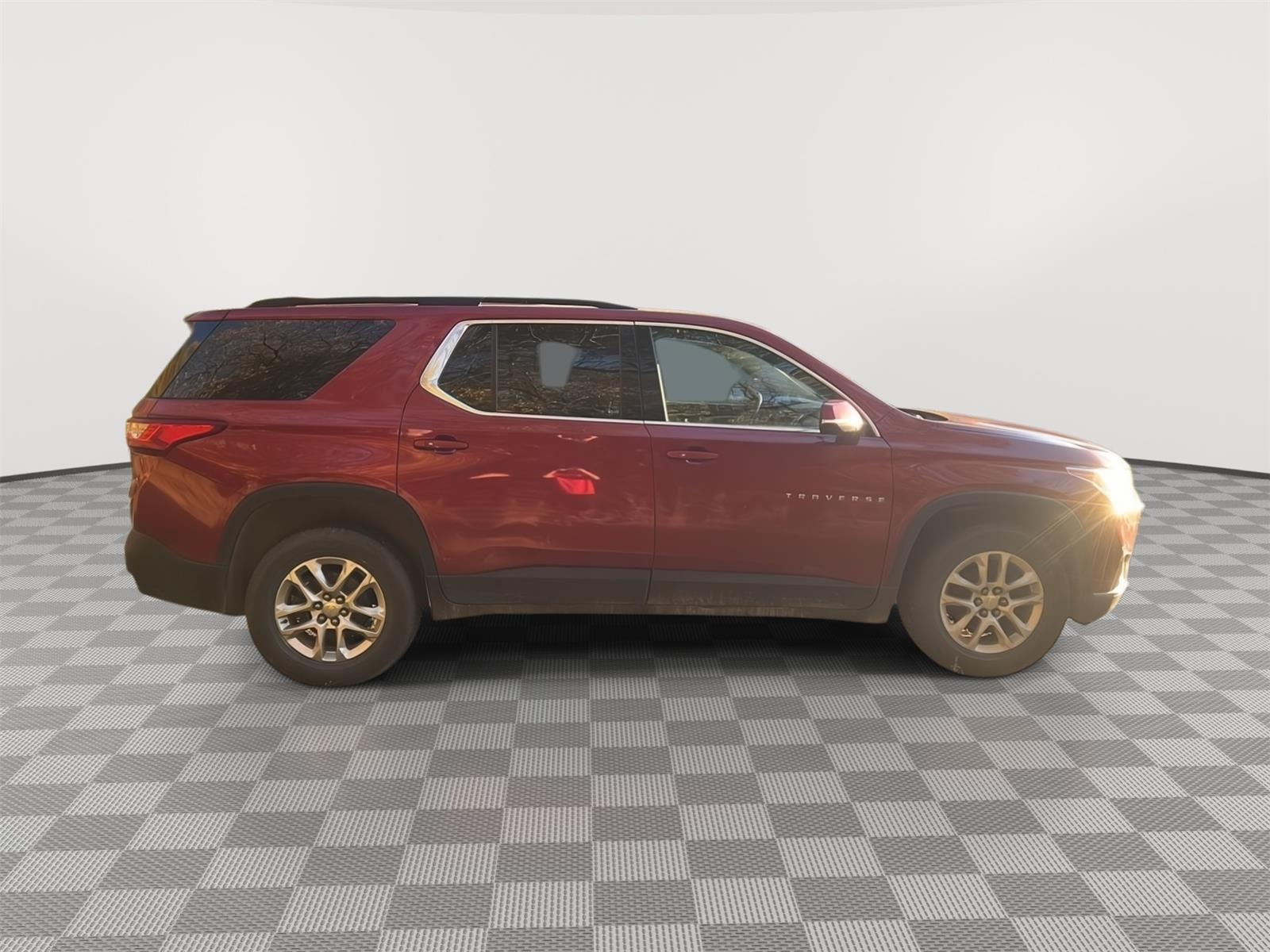 2019 Chevrolet Traverse photo 6 of 25