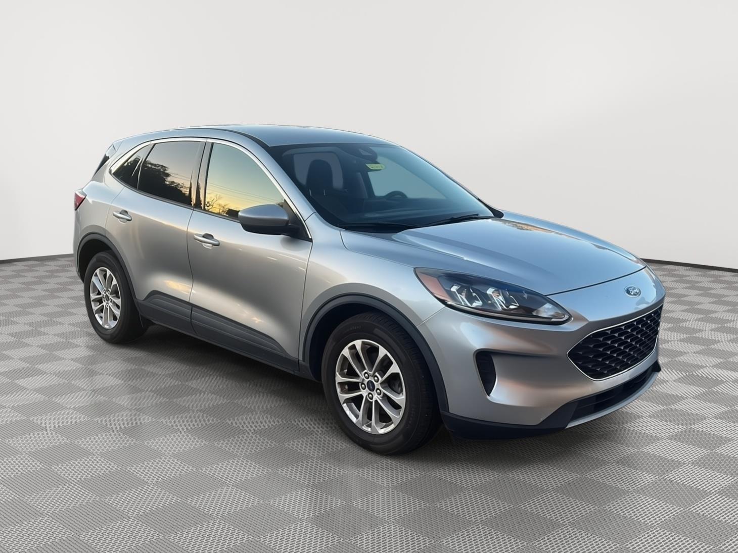 2021 Ford Escape photo 7 of 25
