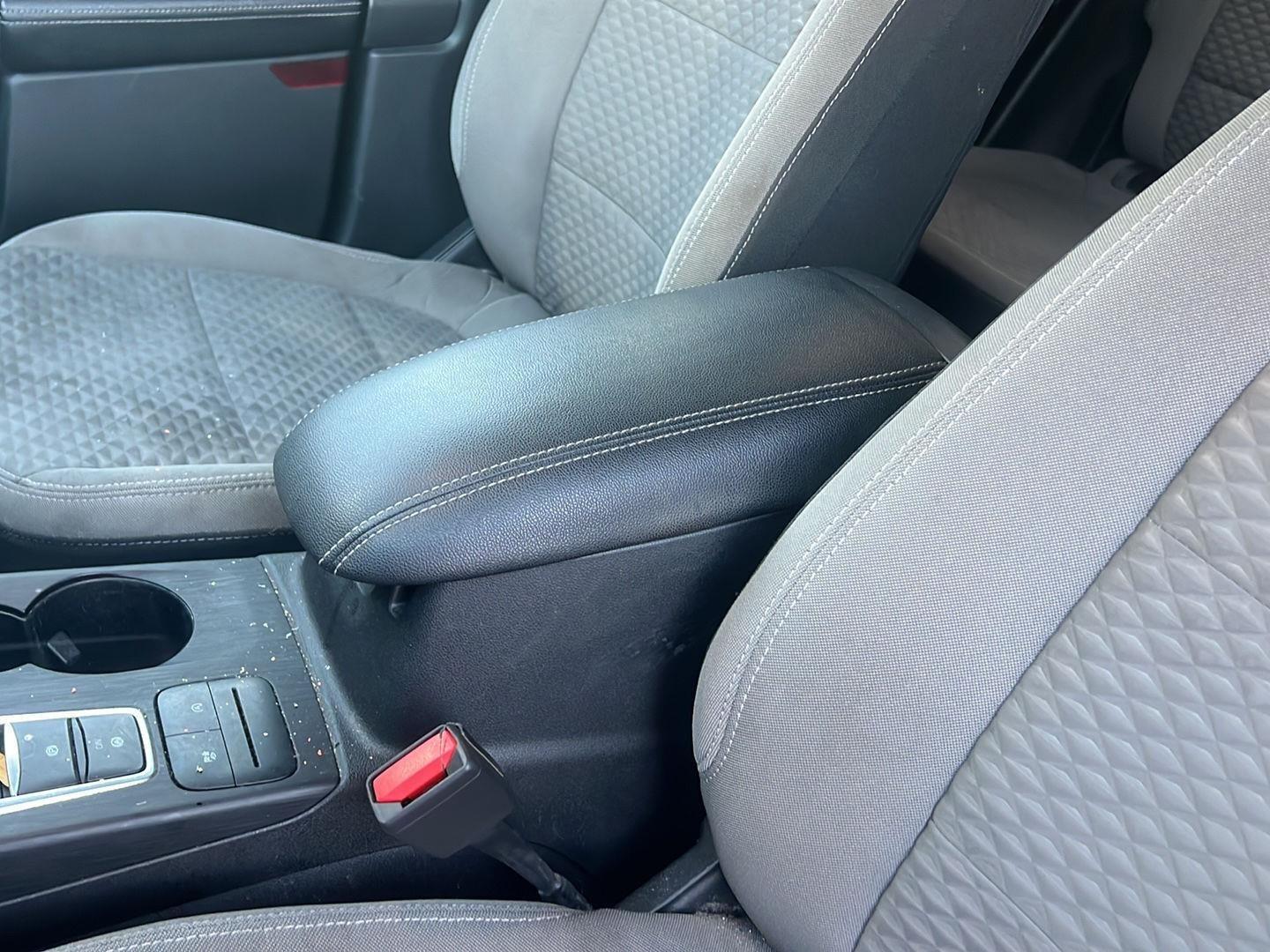 2021 Ford Escape photo 13 of 25