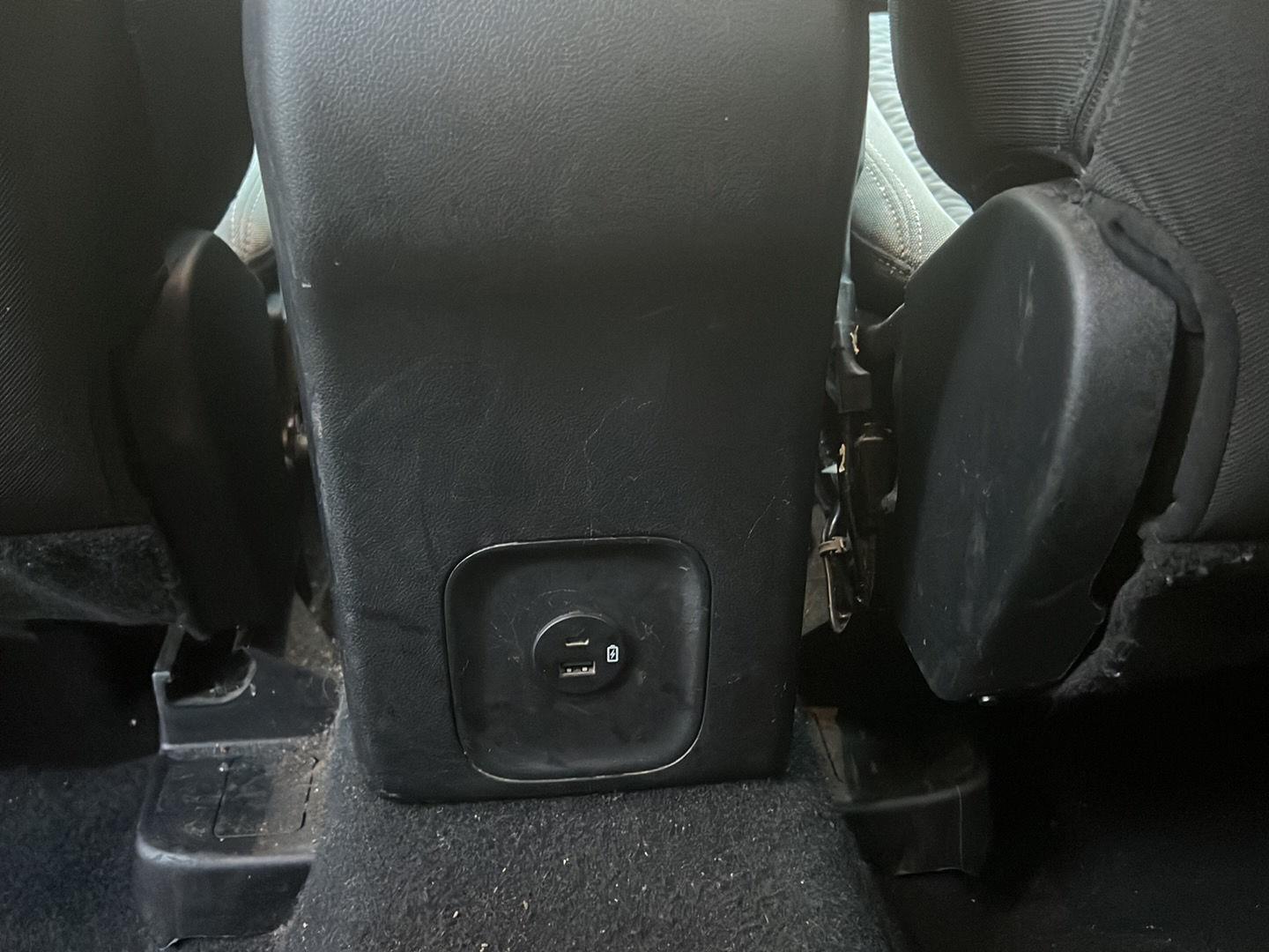 2021 Ford Escape photo 19 of 25