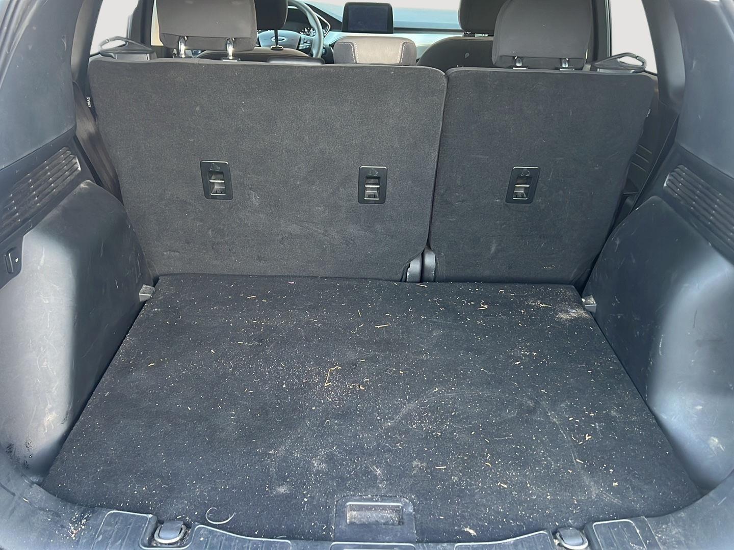 2021 Ford Escape photo 21 of 25