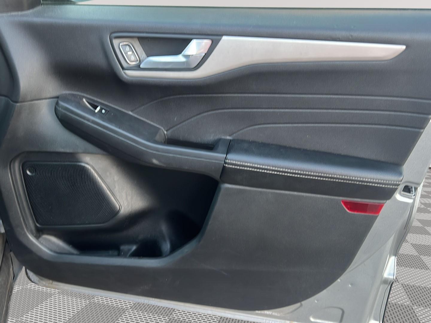 2021 Ford Escape photo 24 of 25
