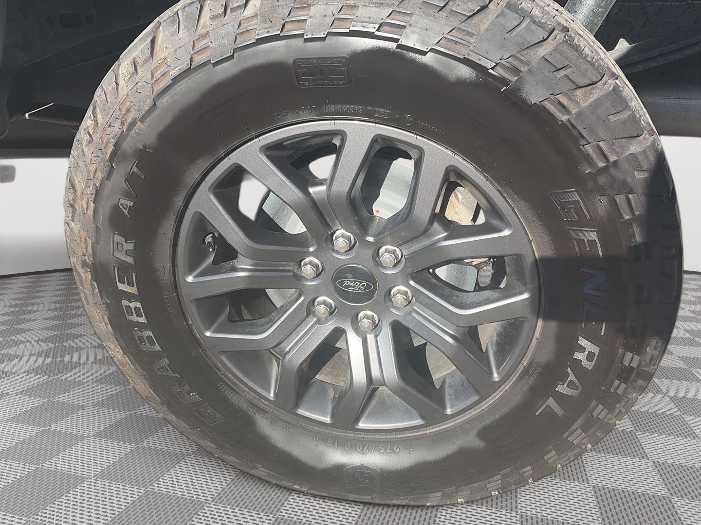 2025 Ford F-150 photo 9 of 31