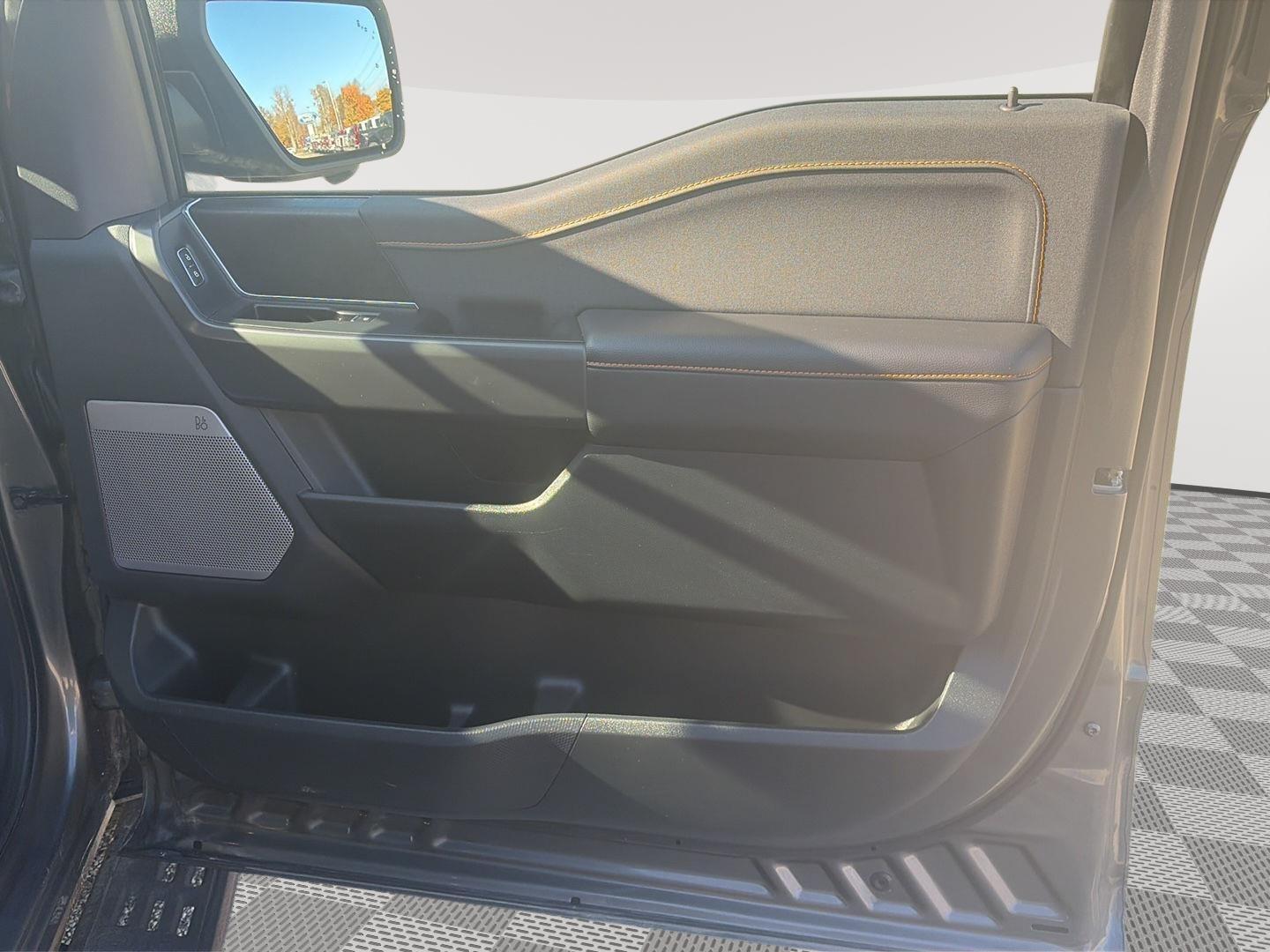 2025 Ford F-150 photo 18 of 31