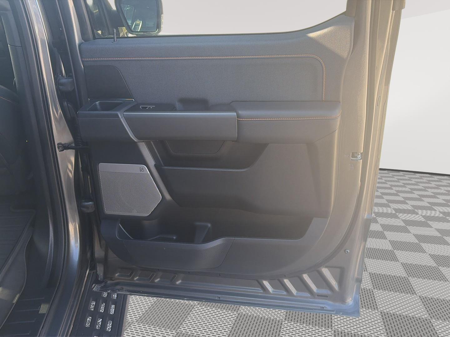 2025 Ford F-150 photo 20 of 31