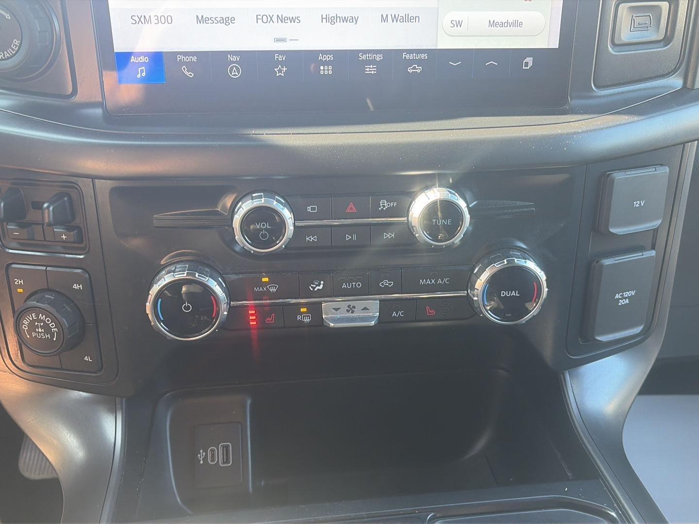2025 Ford F-150 photo 27 of 31