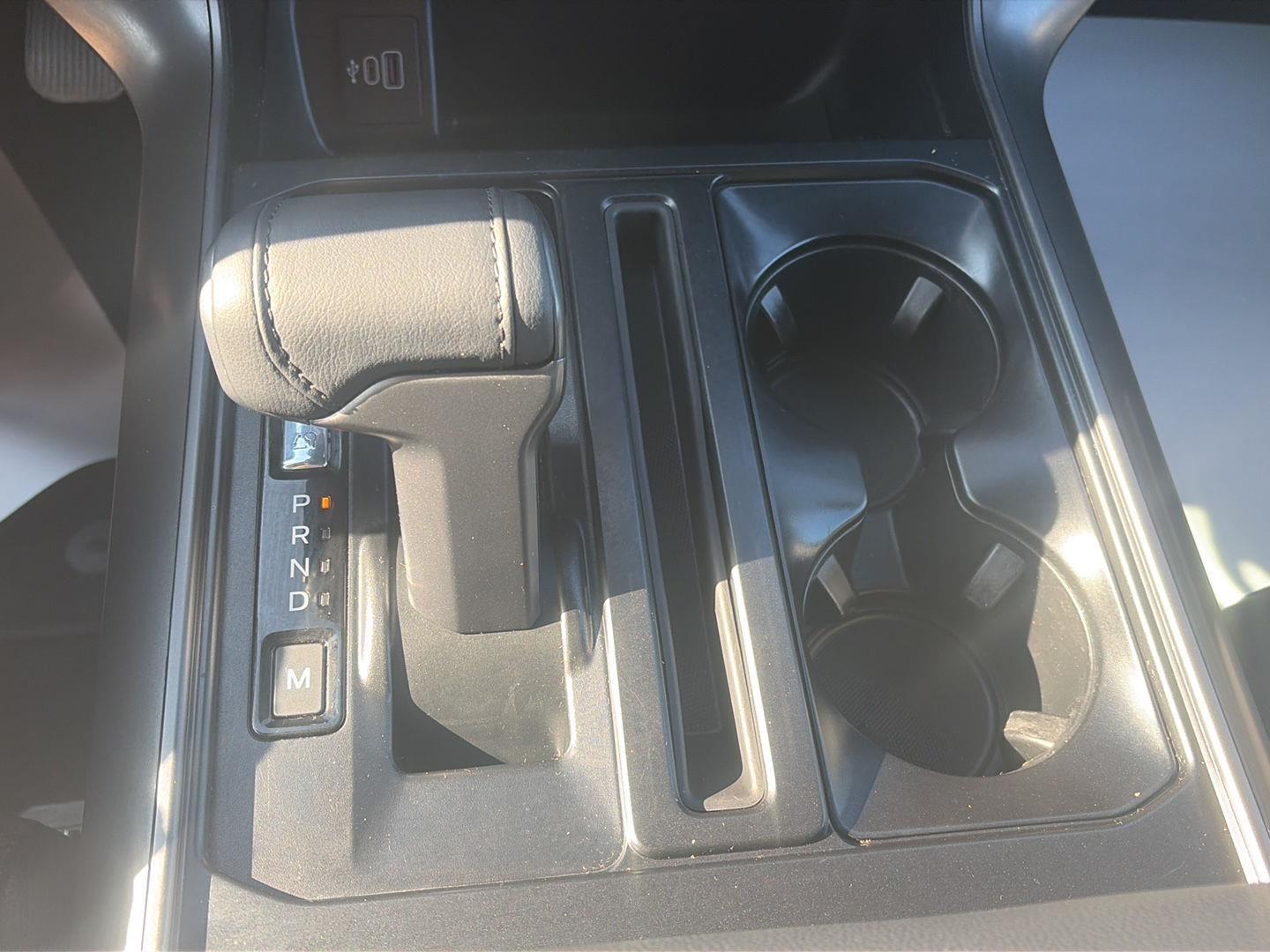 2025 Ford F-150 photo 28 of 31