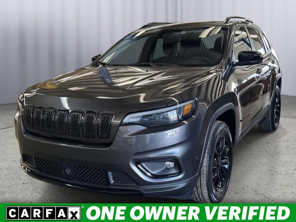 Gray (Granite Crystal Metallic Clearcoat) 2023 Jeep Cherokee Altitude Lux 4WD SUV / Crossover Four-Wheel Drive 9-Speed Automatic