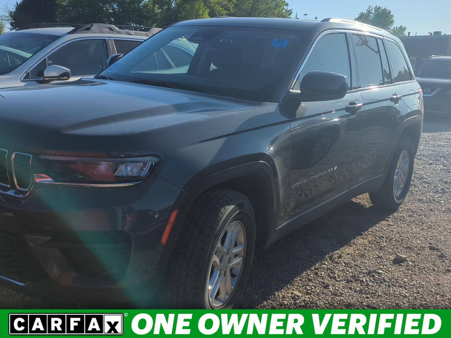 Baltic Gray Metallic Clearcoat 2024 Jeep Grand Cherokee Laredo RWD SUV / Crossover 4X2 8-Speed Automatic