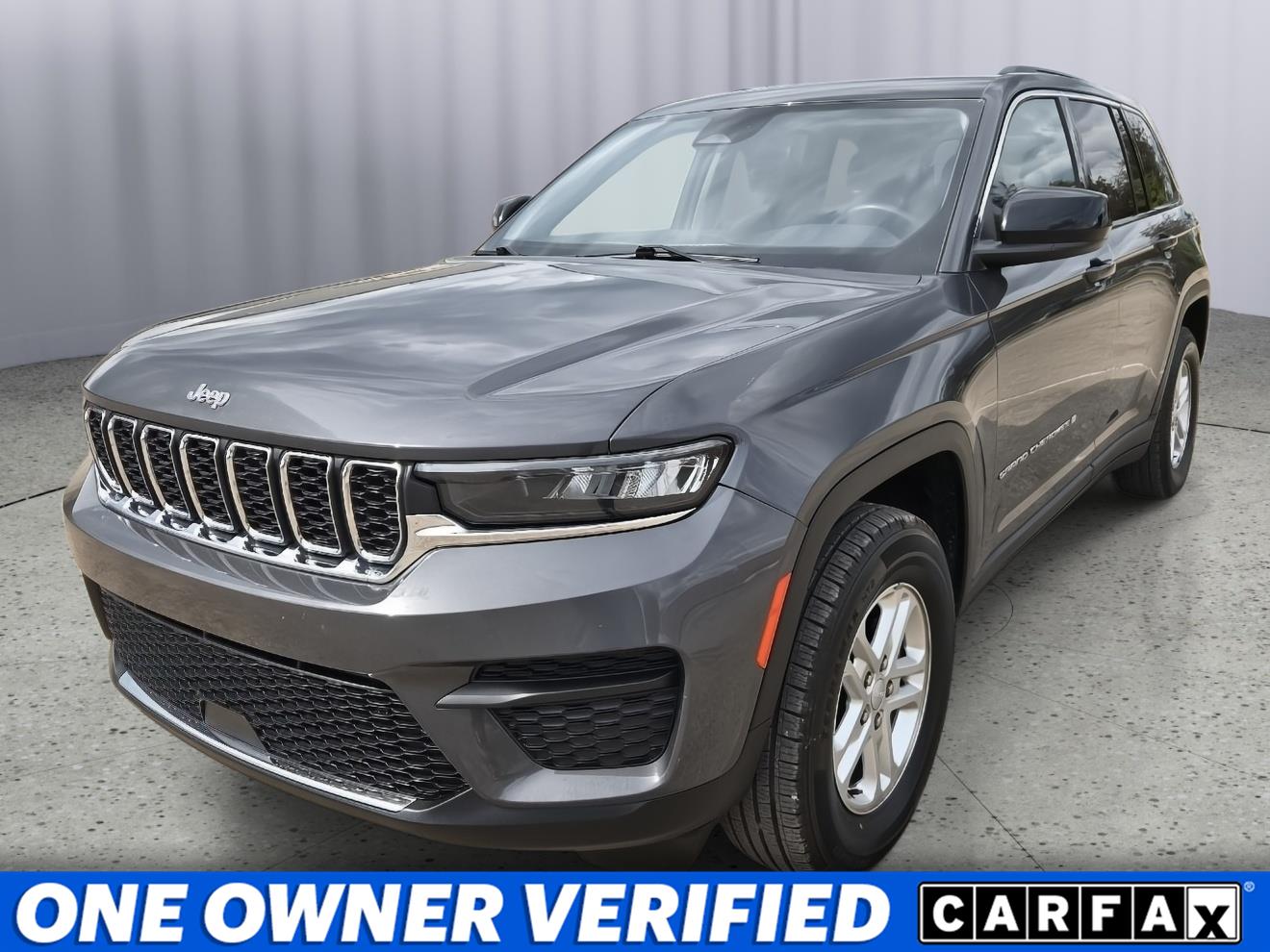 Baltic Gray Metallic Clearcoat 2024 Jeep Grand Cherokee Laredo RWD SUV / Crossover 4X2 8-Speed Automatic