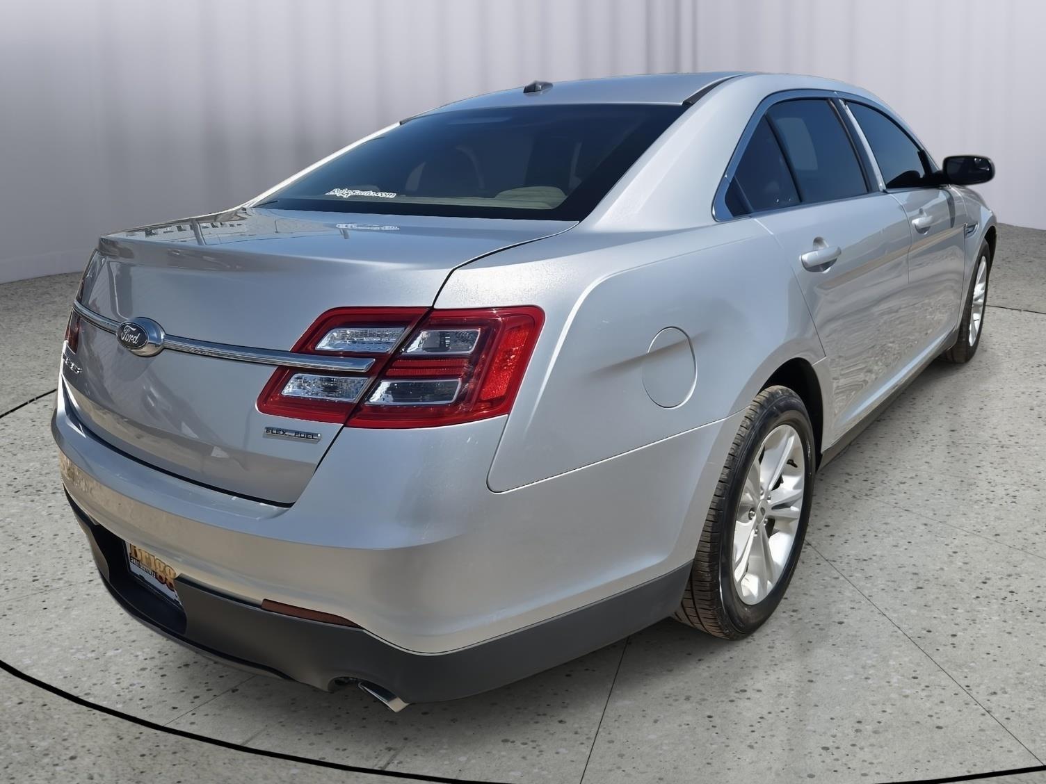 View vehicle photo 5
