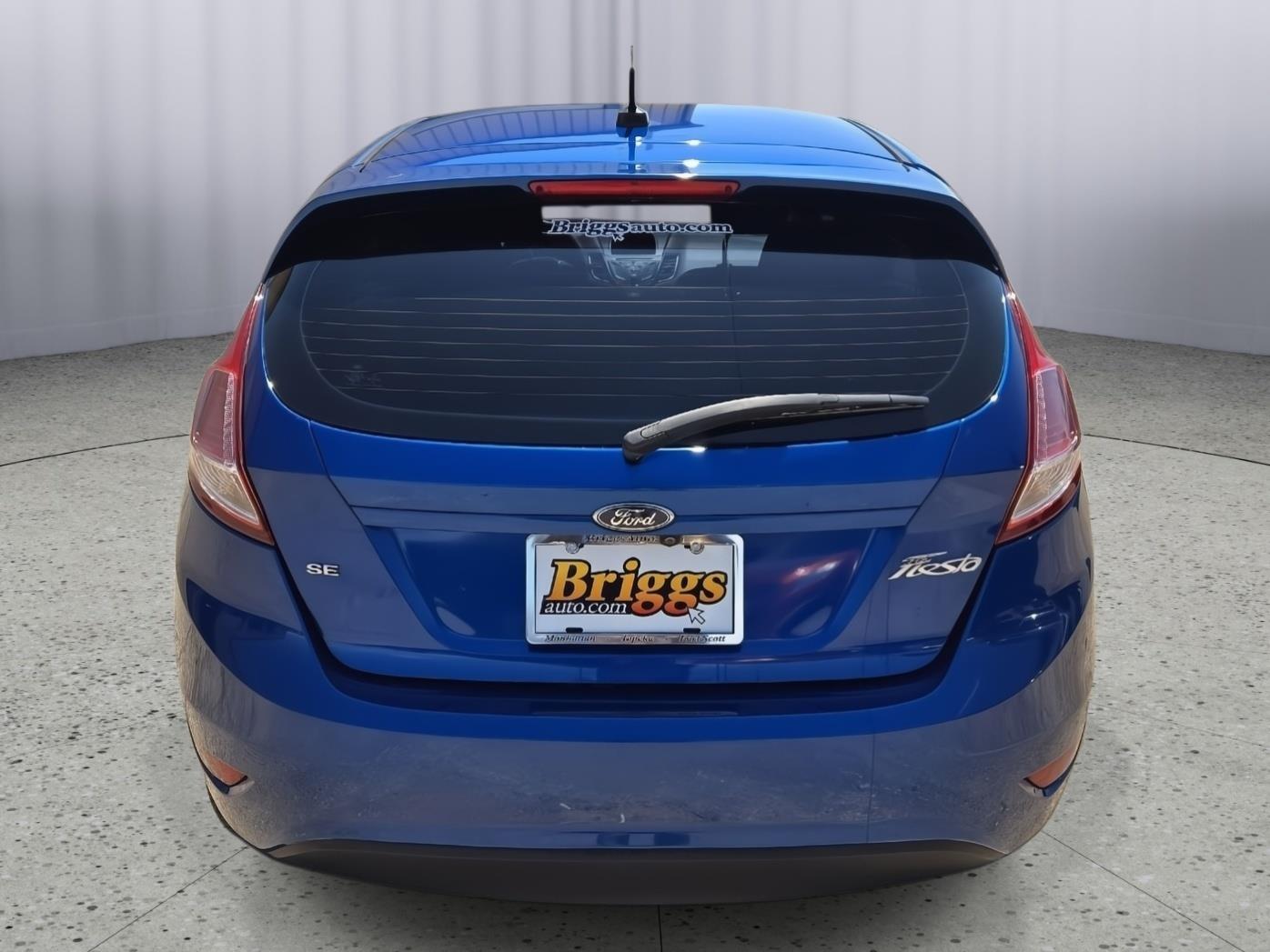 View vehicle photo 4