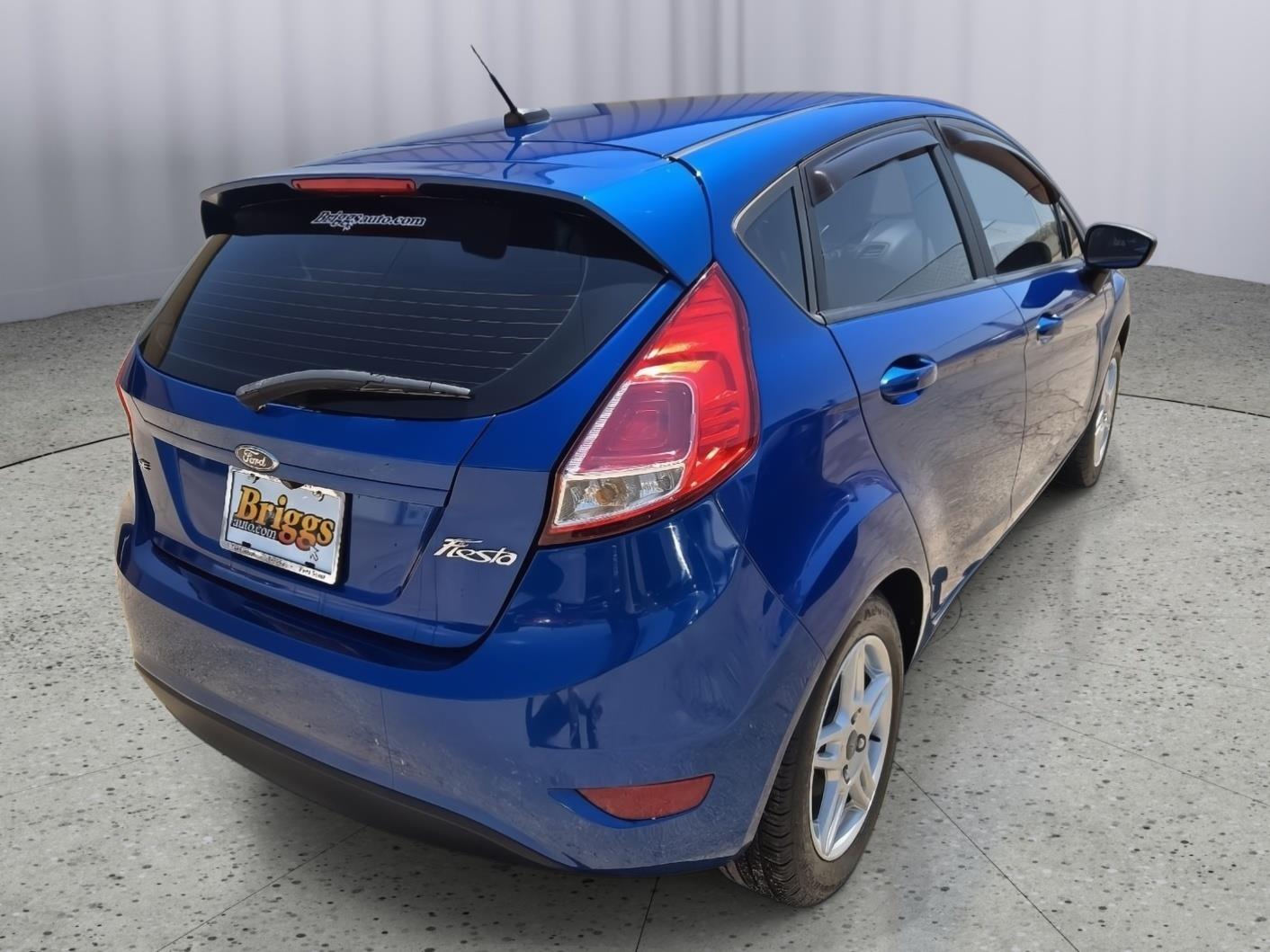 View vehicle photo 5