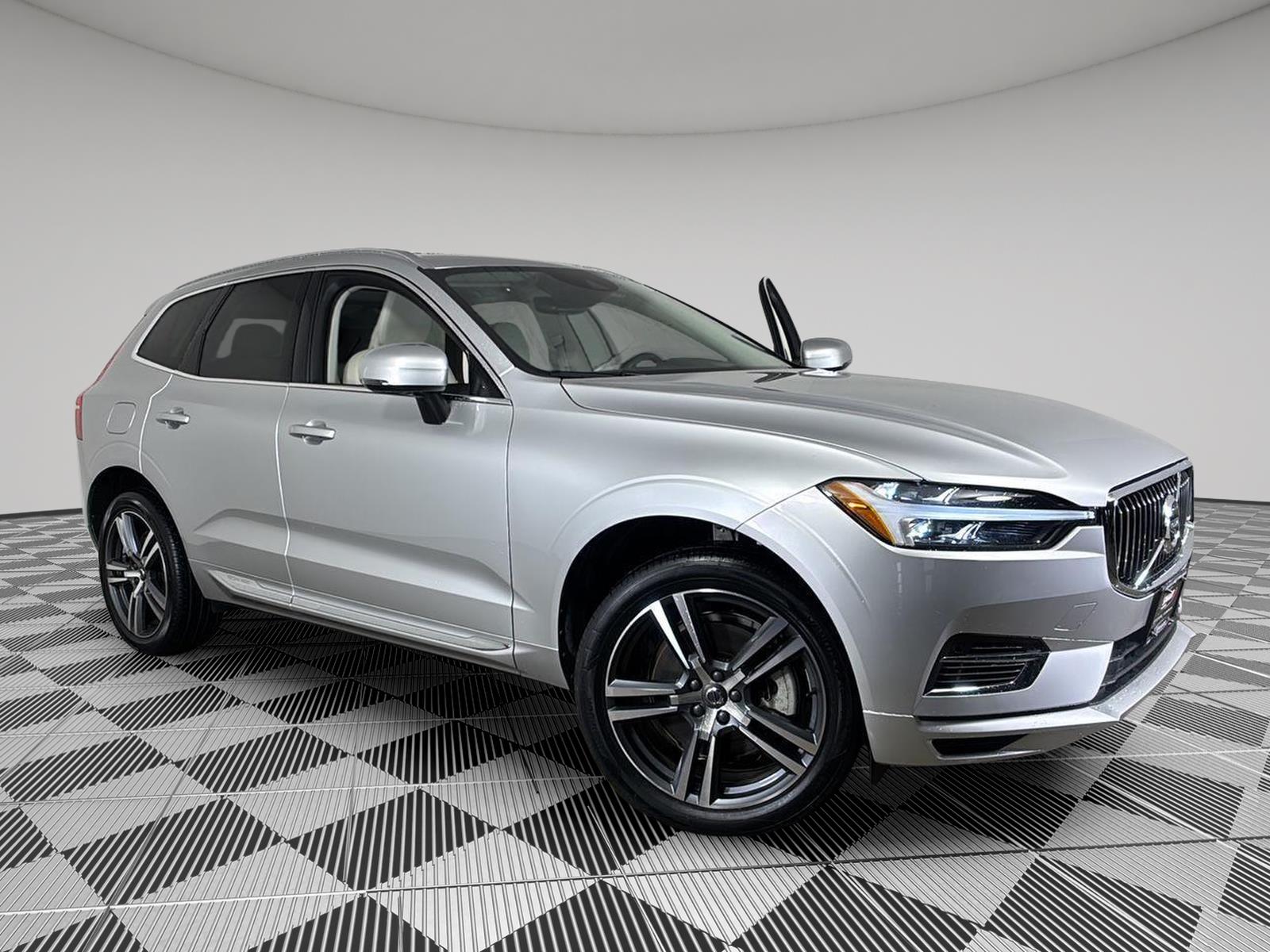 2021 Volvo XC60 Hybrid Plug-in Recharge Inscription Expression eAWD