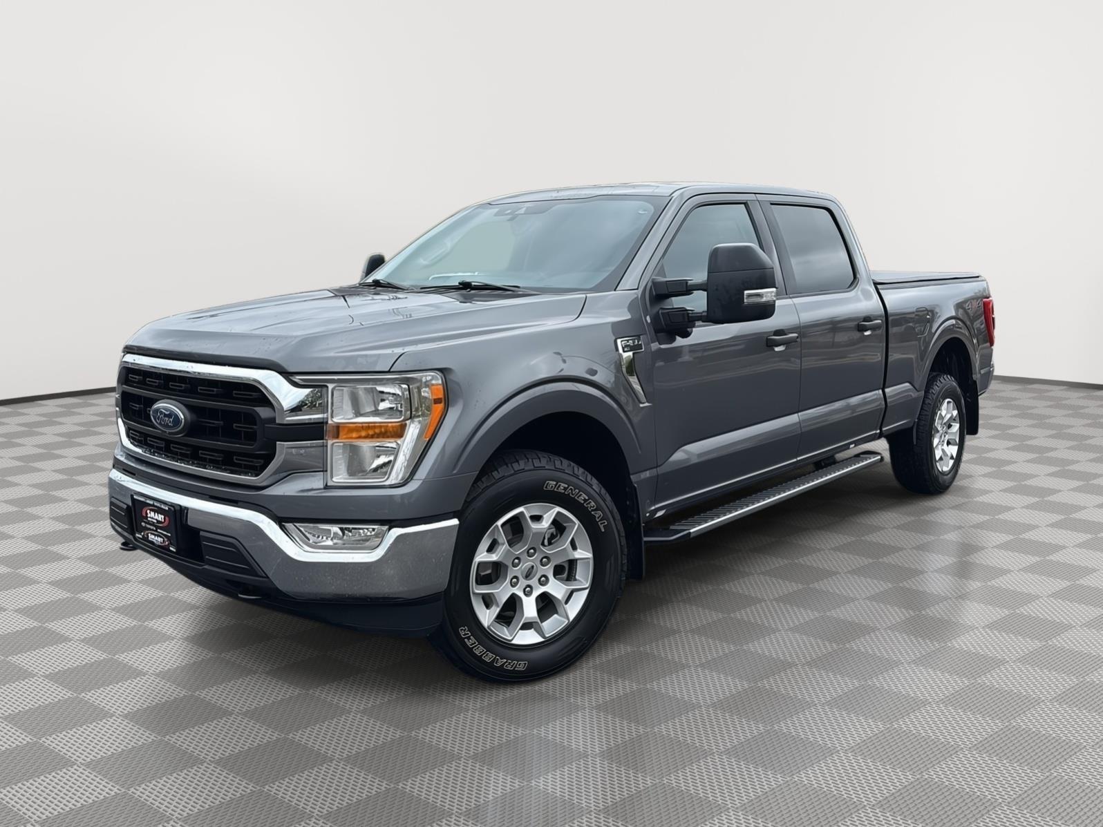 Carbonized Gray 2021 Ford F-150 XLT SuperCrew 4WD Pickup Truck Four-Wheel Drive Automatic