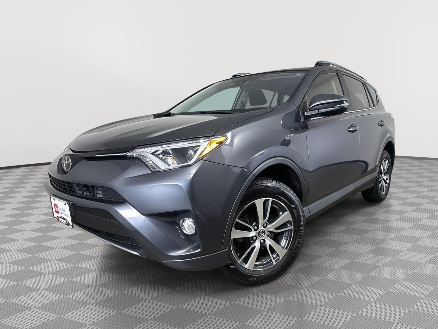 Magnetic Gray Metallic 2017 Toyota RAV4 XLE AWD SUV / Crossover All-Wheel Drive Automatic